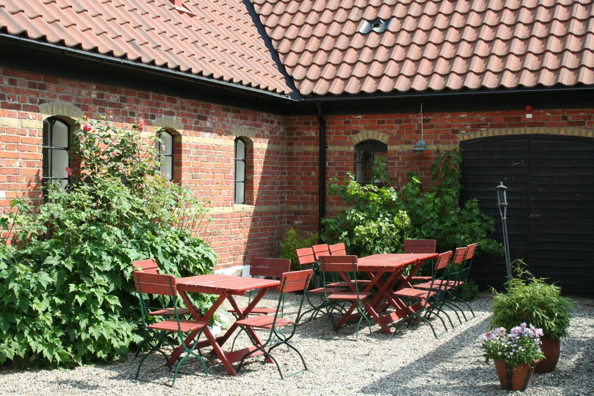 Blasingsborgs Gardshotell Pa Oesterlen Kivik Exterior photo